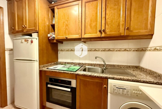 Segunda mano - Apartamento / piso -
Torrevieja - PARQUE DE LAS NACIONES