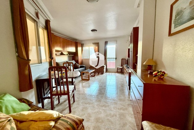 Segunda mano - Apartamento / piso -
Torrevieja - PARQUE DE LAS NACIONES