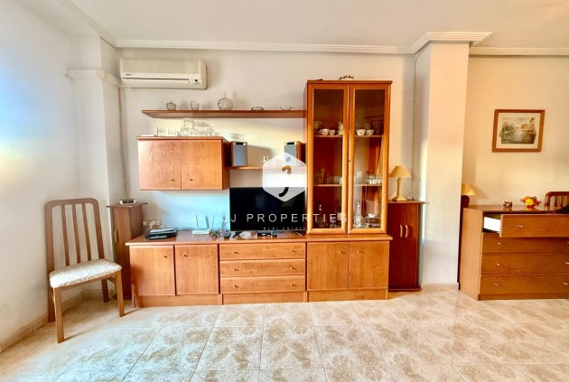 Segunda mano - Apartamento / piso -
Torrevieja - PARQUE DE LAS NACIONES