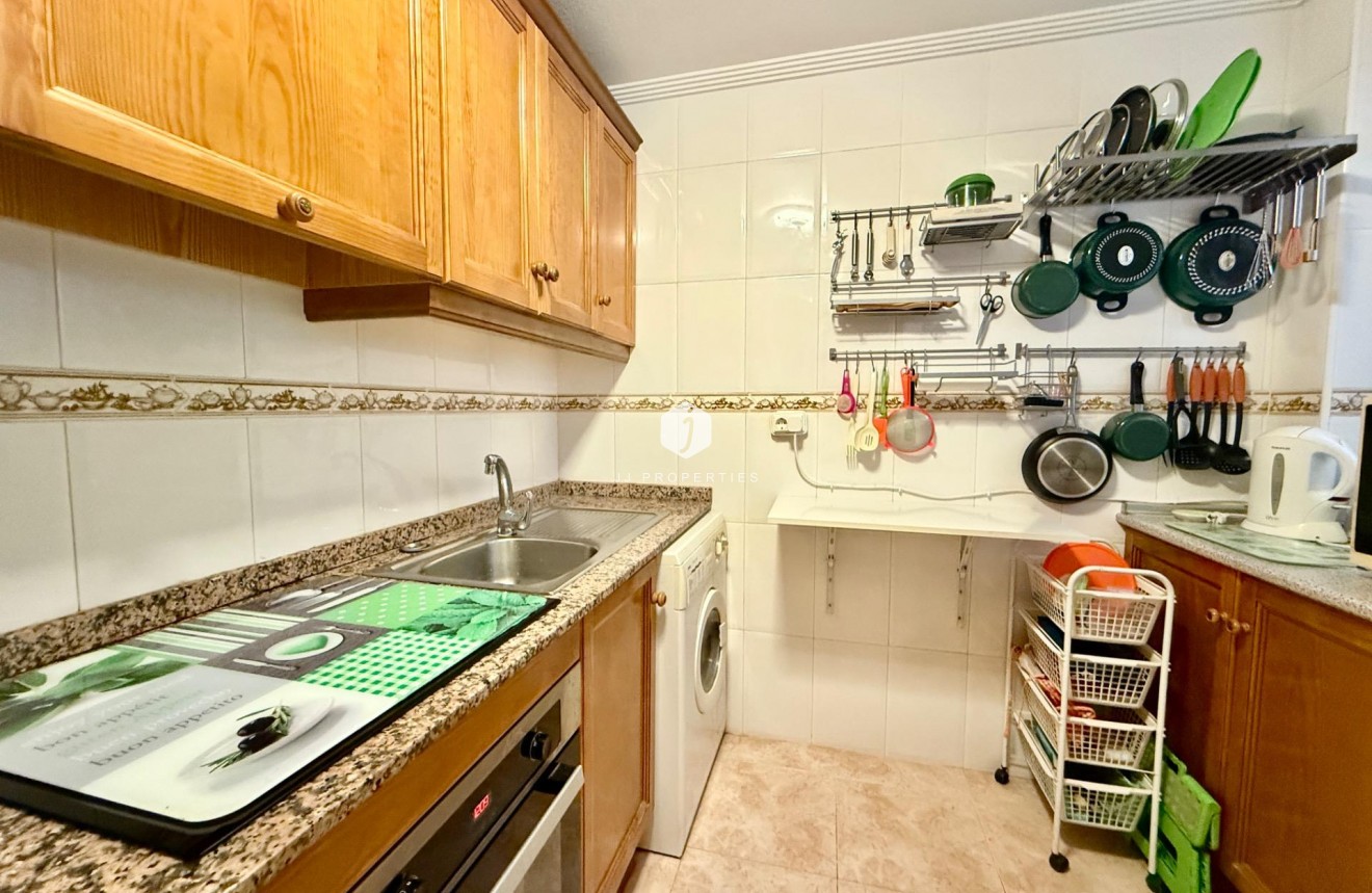 Segunda mano - Apartamento / piso -
Torrevieja - PARQUE DE LAS NACIONES