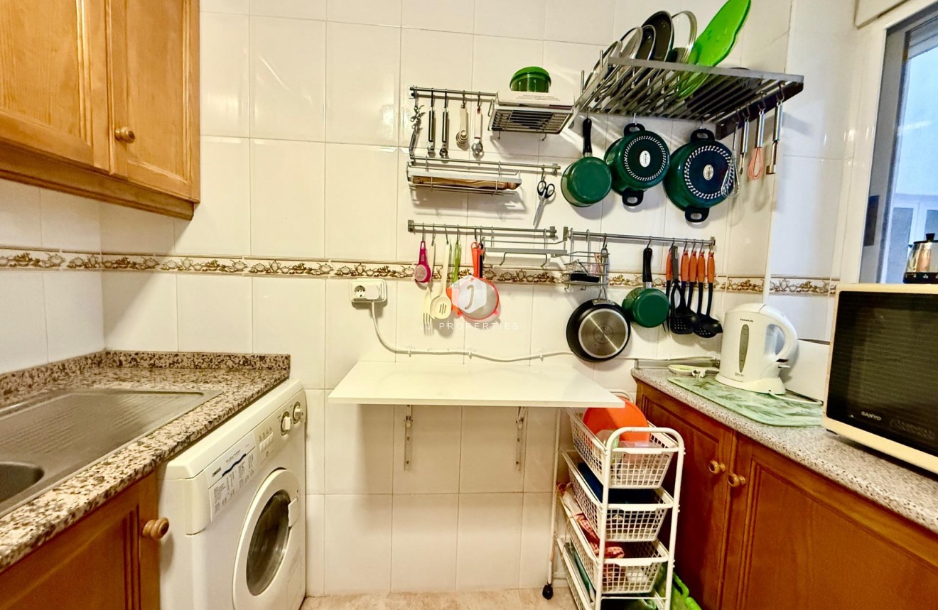 Segunda mano - Apartamento / piso -
Torrevieja - PARQUE DE LAS NACIONES