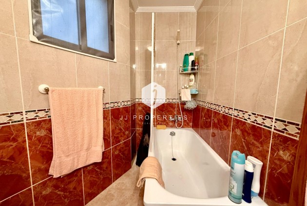 Segunda mano - Apartamento / piso -
Torrevieja - PARQUE DE LAS NACIONES