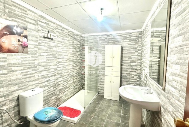 Tweedehands - Appartement / flat -
Torrevieja - Acequion