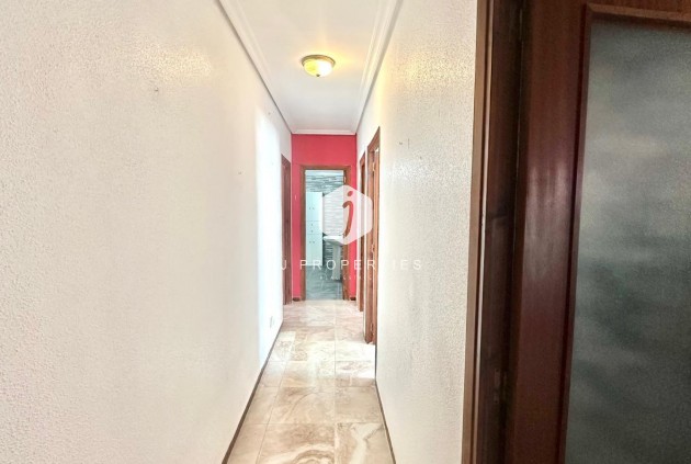 Tweedehands - Appartement / flat -
Torrevieja - Acequion