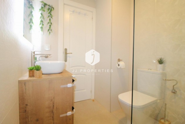 Segunda mano - Apartamento / piso -
Torrevieja - Costa Blanca