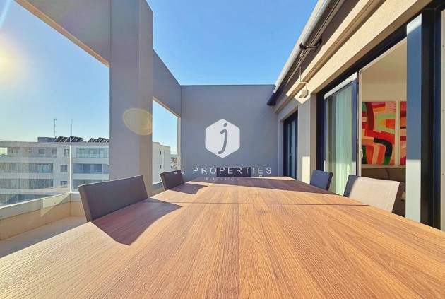 Aus zweiter Hand - Penthouse -
Torrevieja - Costa Blanca