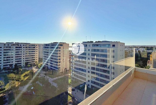 Aus zweiter Hand - Penthouse -
Torrevieja - Costa Blanca