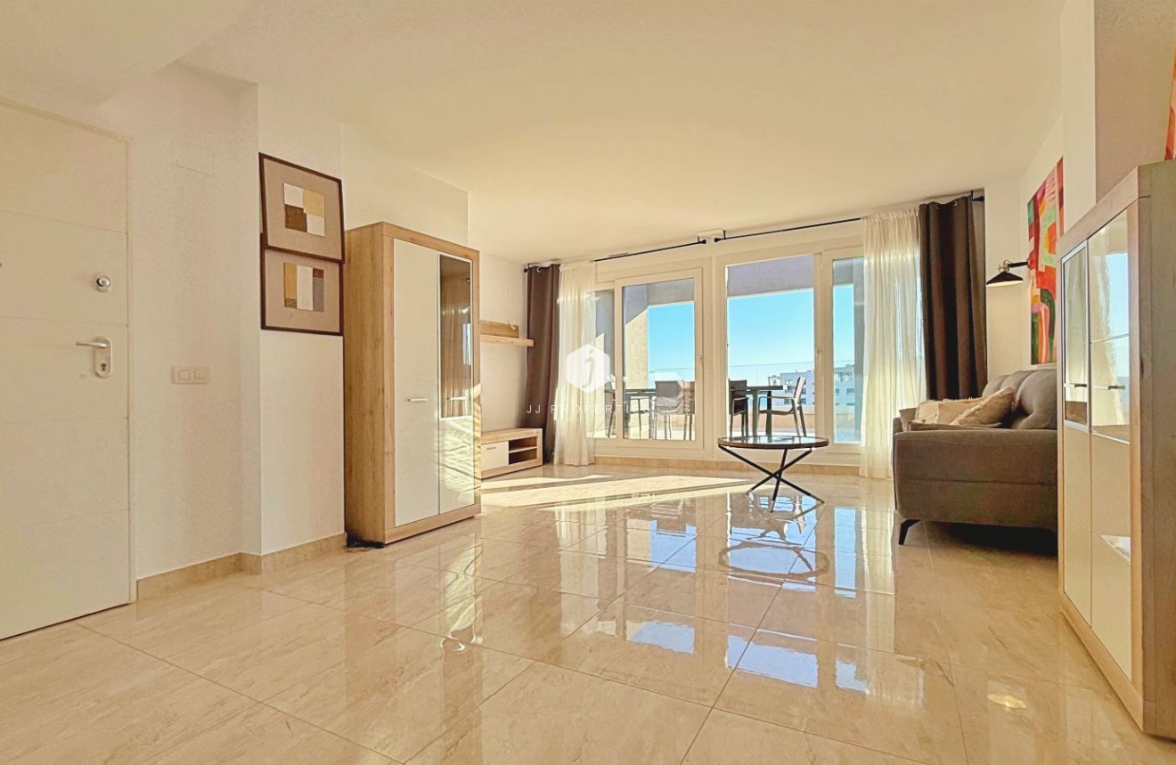 Aus zweiter Hand - Penthouse -
Torrevieja - Costa Blanca