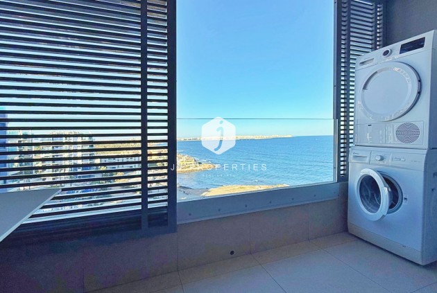Aus zweiter Hand - Penthouse -
Torrevieja - Costa Blanca