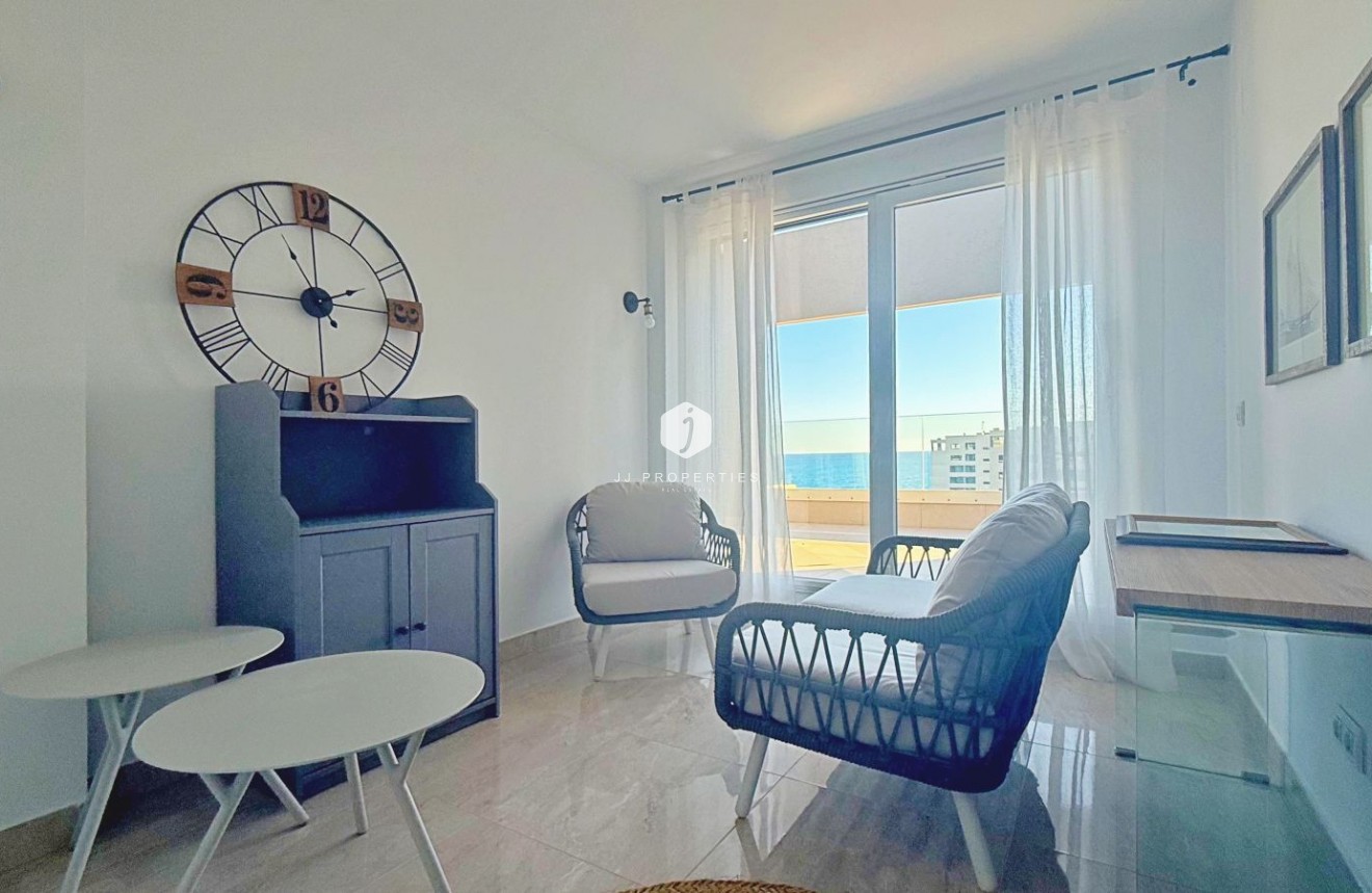 Aus zweiter Hand - Penthouse -
Torrevieja - Costa Blanca