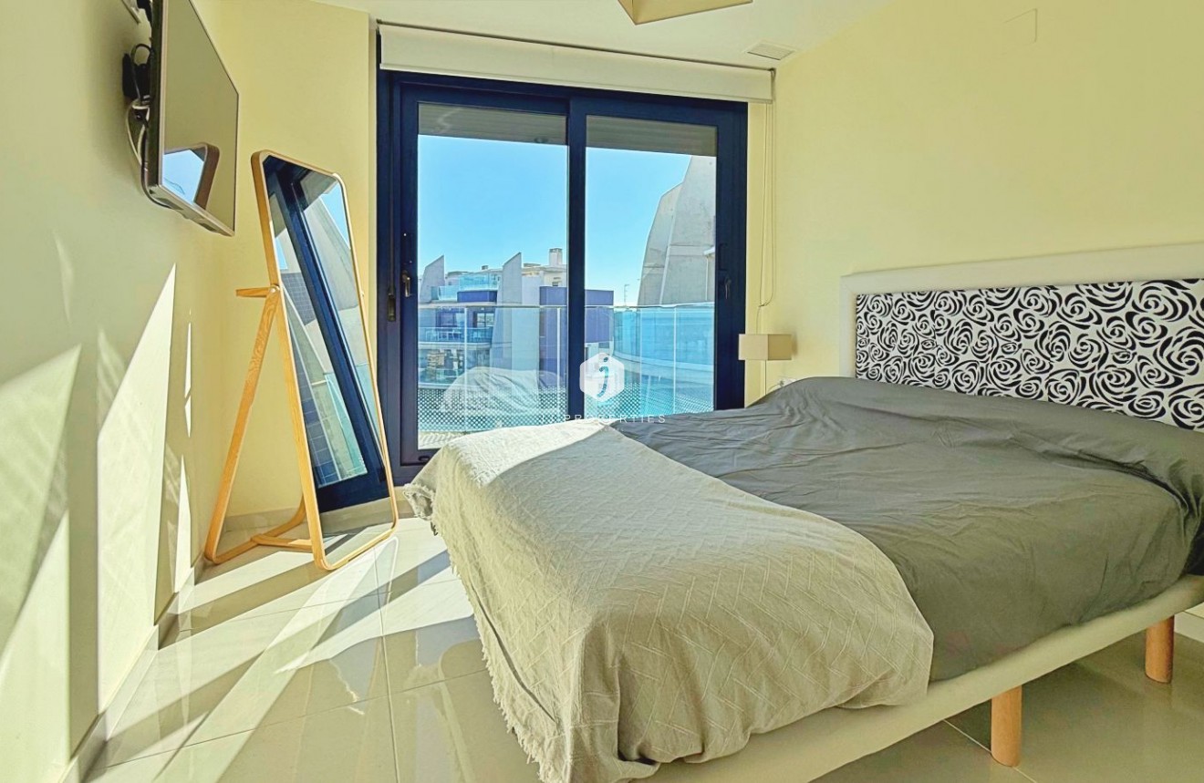 D'occasion - Attique -
Torrevieja - Costa Blanca