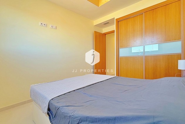 D'occasion - Attique -
Torrevieja - Costa Blanca