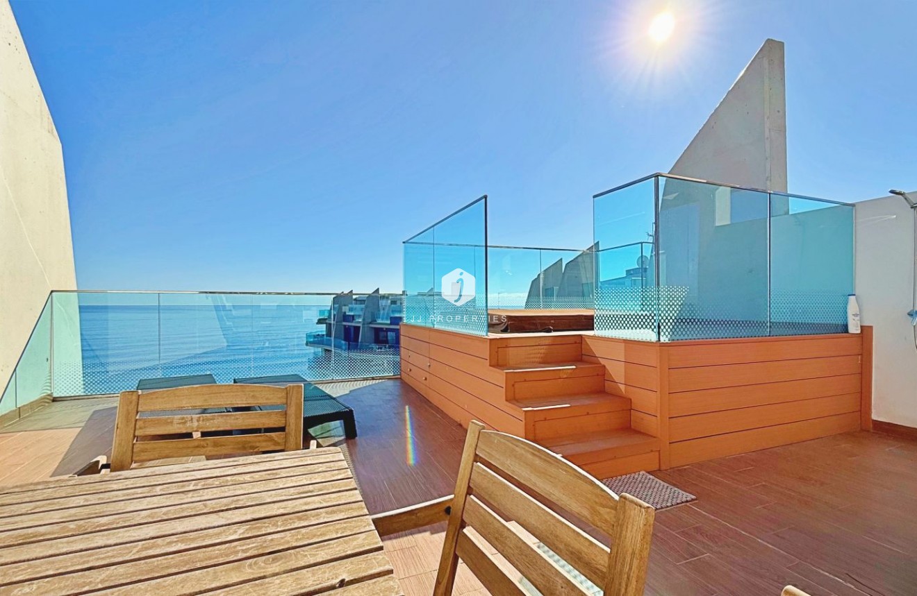 D'occasion - Attique -
Torrevieja - Costa Blanca