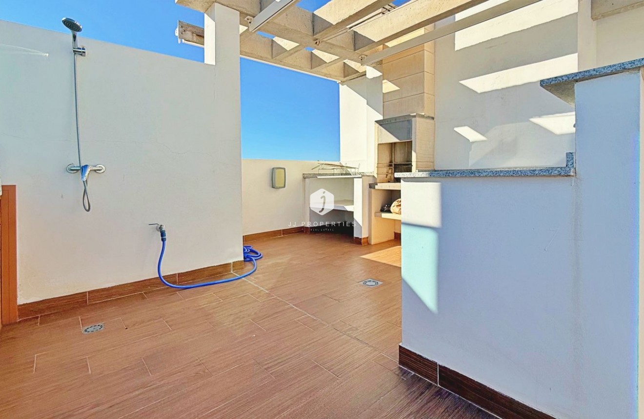 D'occasion - Attique -
Torrevieja - Costa Blanca