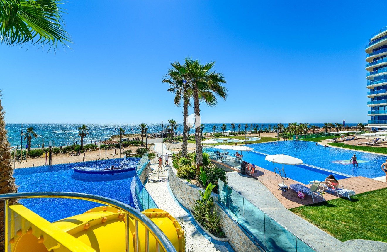 D'occasion - Attique -
Torrevieja - Costa Blanca