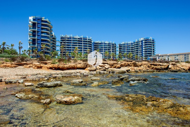 D'occasion - Attique -
Torrevieja - Costa Blanca