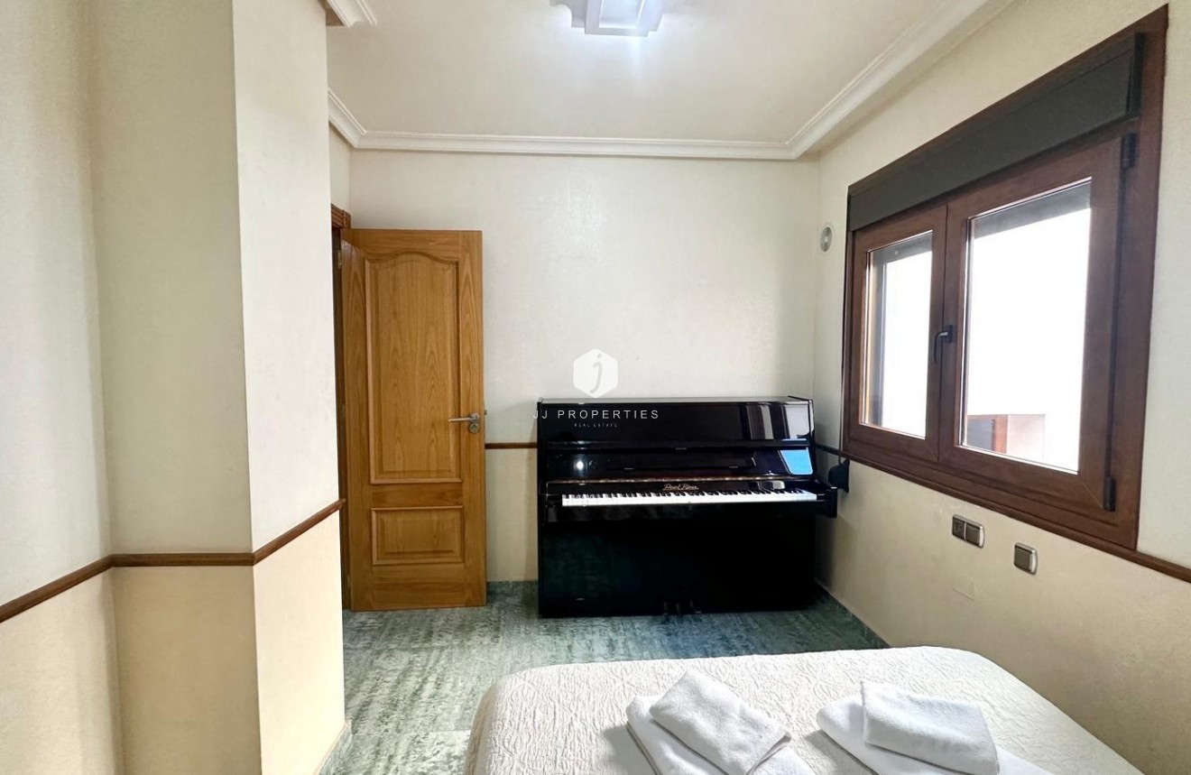 Resale - Penthouse -
Torrevieja