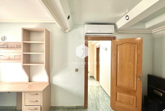 D'occasion - Attique -
Torrevieja