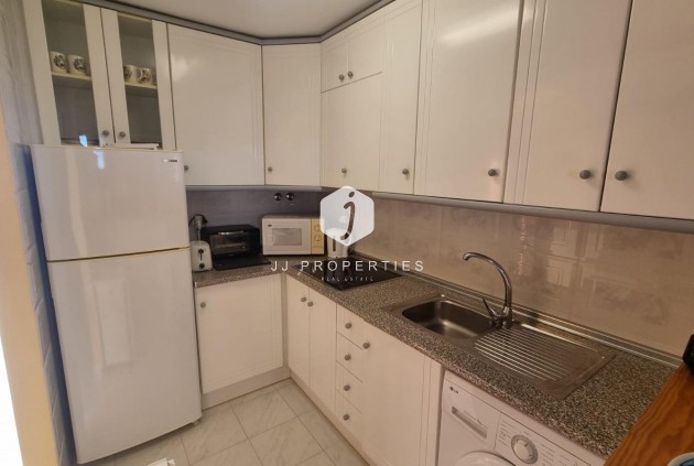 Z drugiej ręki - Mieszkanie w bloku -
Torrevieja - La Mata