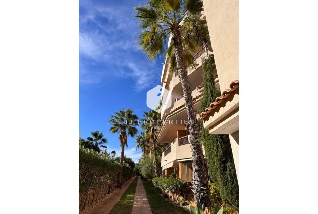 Tweedehands - Appartement / flat -
Torrevieja - Punta prima