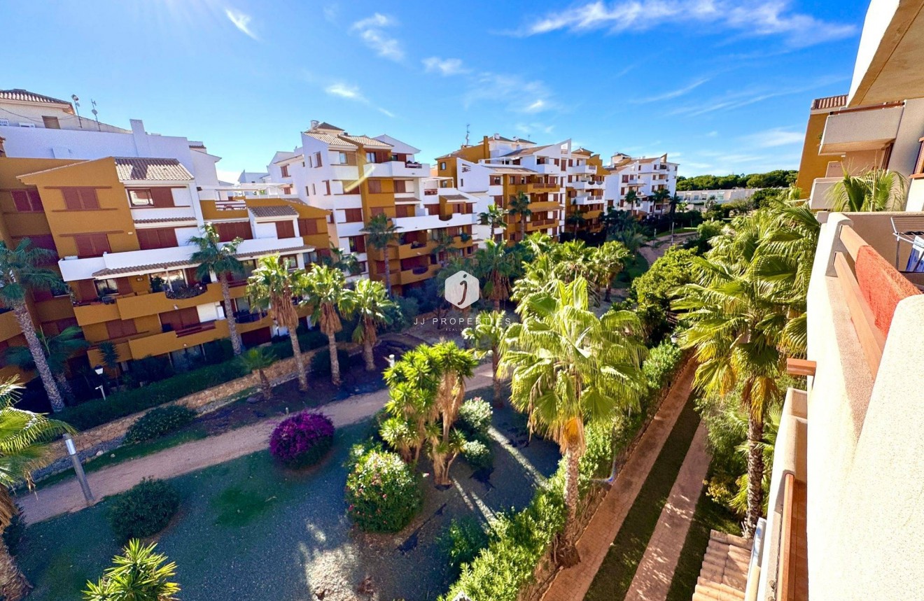 Tweedehands - Appartement / flat -
Torrevieja - Punta prima