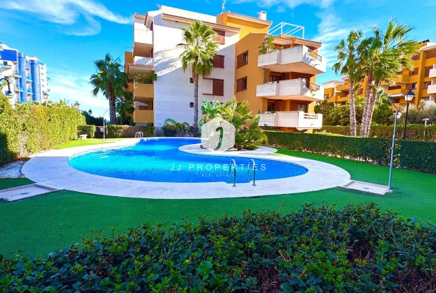 Tweedehands - Appartement / flat -
Torrevieja - Punta prima