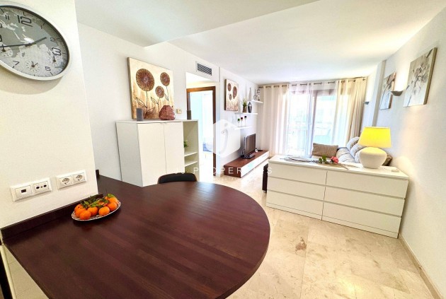 Tweedehands - Appartement / flat -
Torrevieja - Punta prima