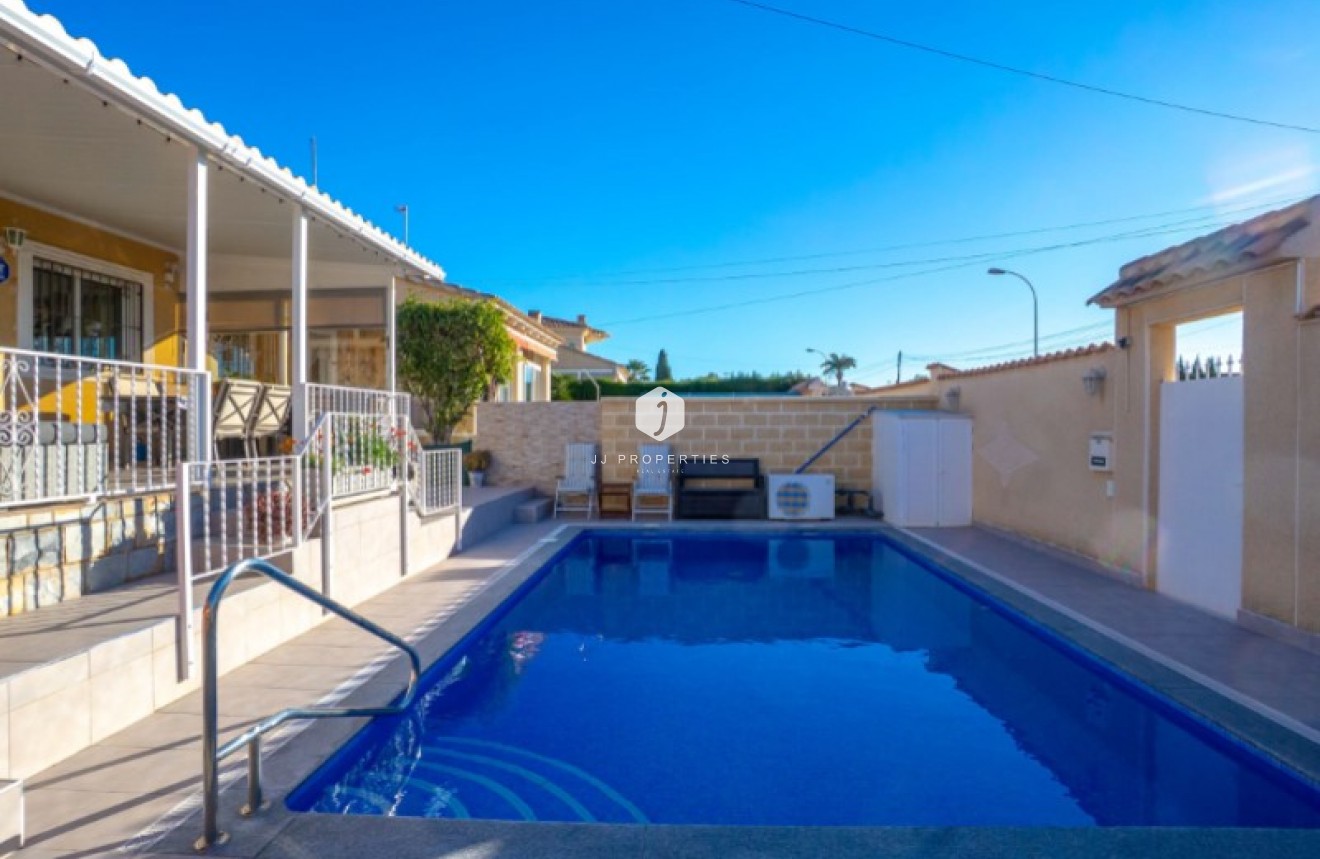 Aus zweiter Hand - Villa -
Torrevieja - Costa Blanca
