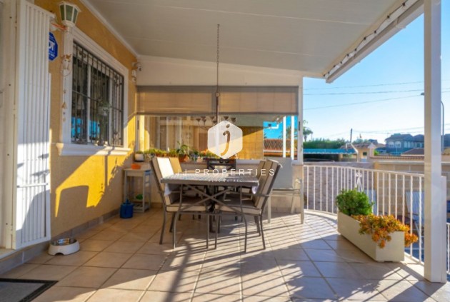 Aus zweiter Hand - Villa -
Torrevieja - Costa Blanca