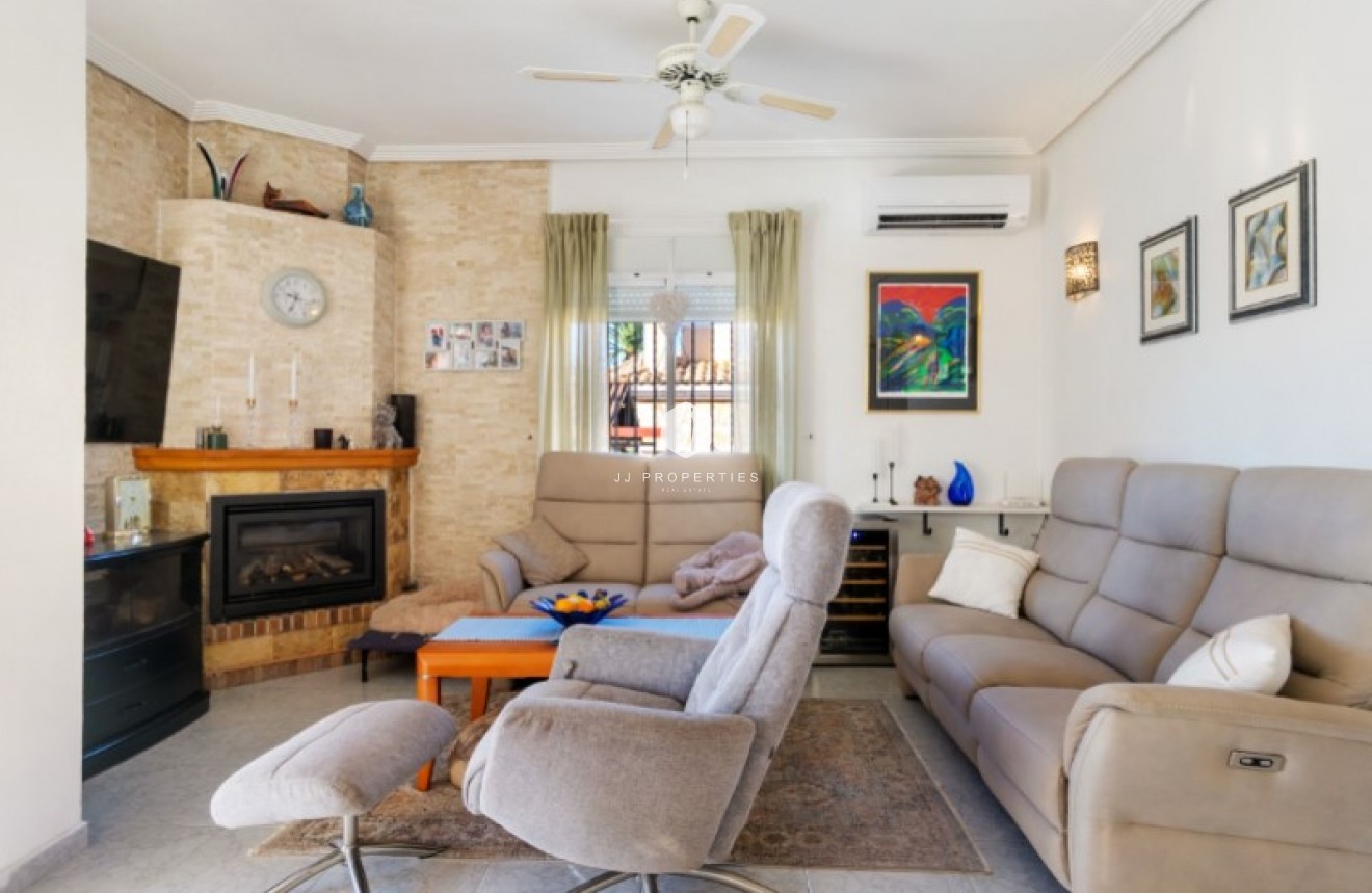 Aus zweiter Hand - Villa -
Torrevieja - Costa Blanca