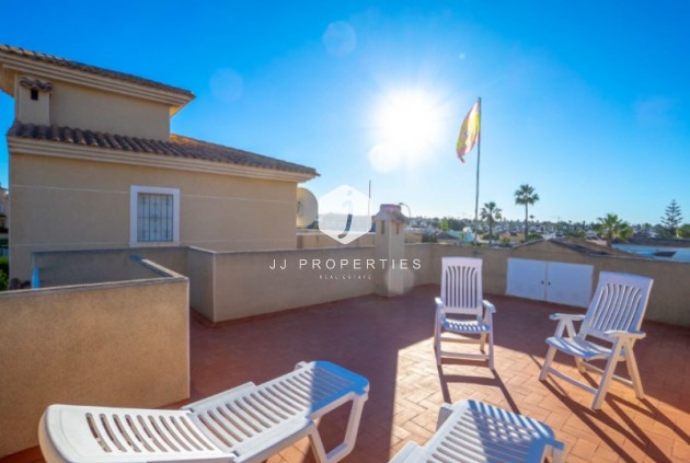 Aus zweiter Hand - Villa -
Torrevieja - Costa Blanca