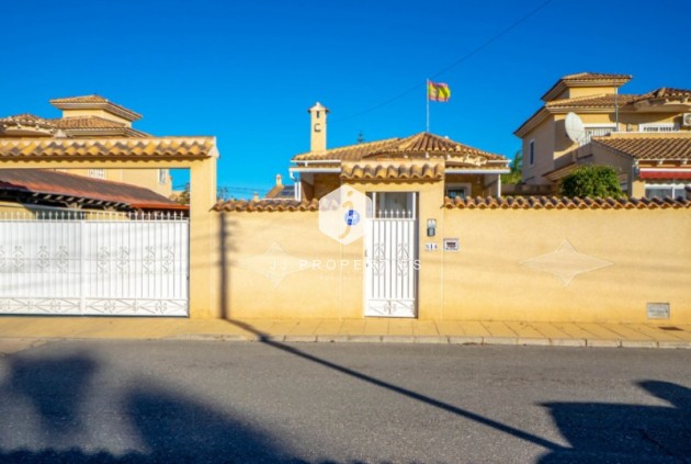 Aus zweiter Hand - Villa -
Torrevieja - Costa Blanca