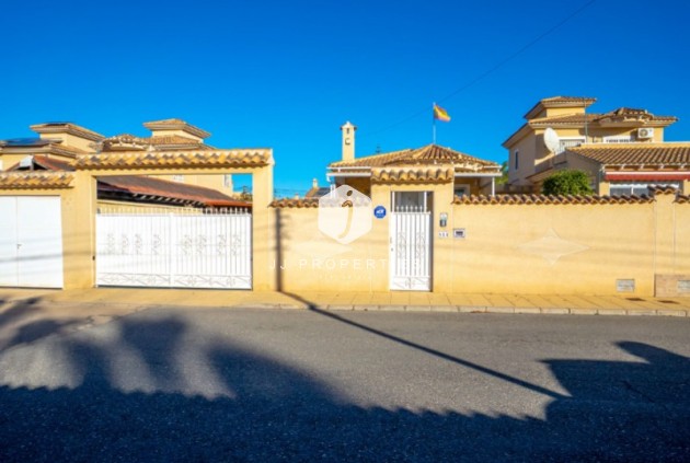 Aus zweiter Hand - Villa -
Torrevieja - Costa Blanca