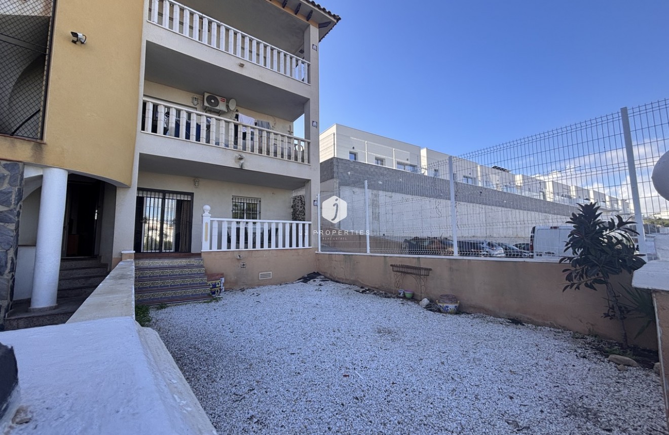 Segunda mano - Apartamento / piso -
Cabo Roig - Costa Blanca