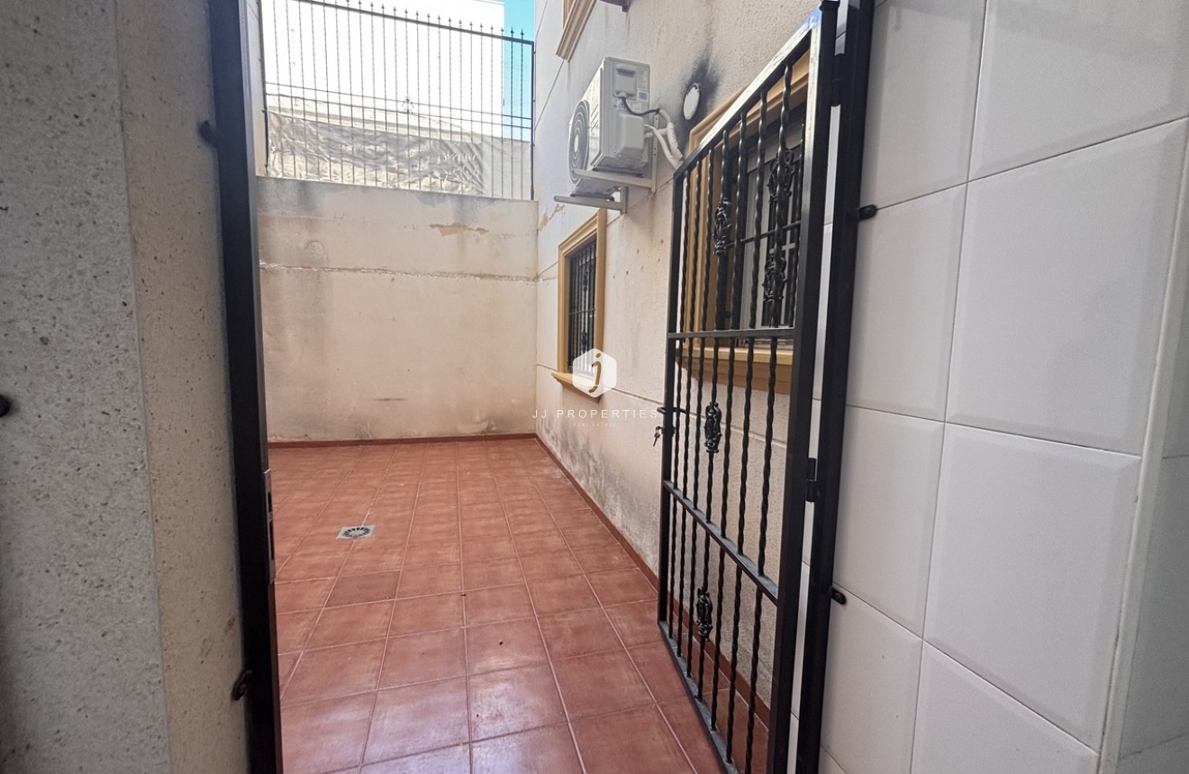 Segunda mano - Apartamento / piso -
Cabo Roig - Costa Blanca
