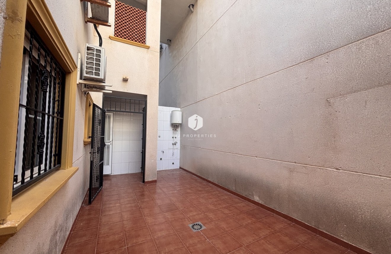 Segunda mano - Apartamento / piso -
Cabo Roig - Costa Blanca