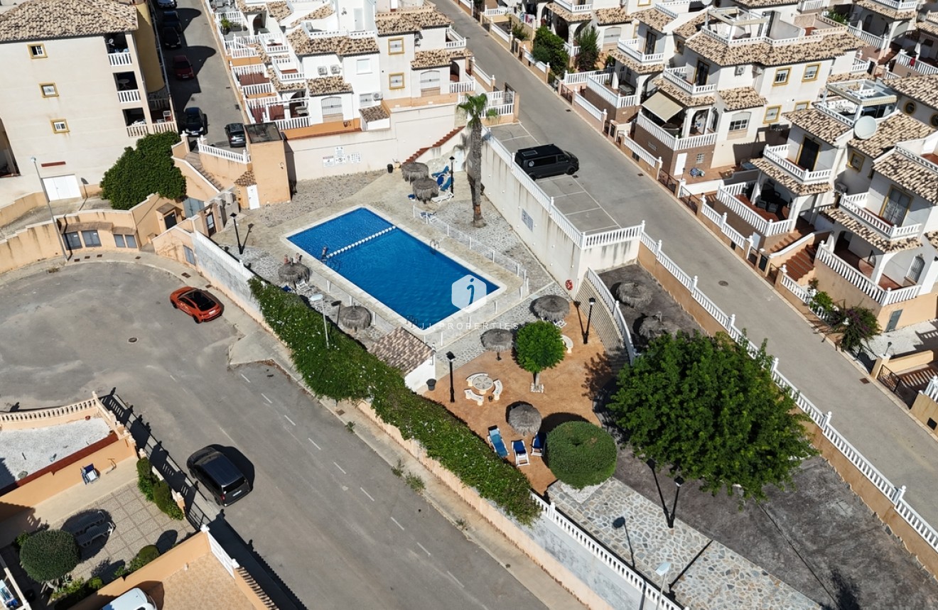 Segunda mano - Apartamento / piso -
Cabo Roig - Costa Blanca