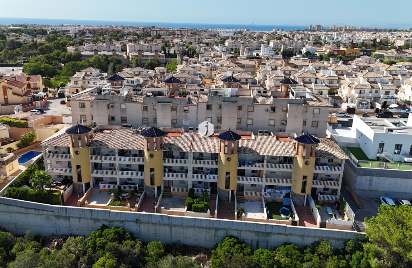 Segunda mano - Apartamento / piso -
Cabo Roig - Costa Blanca