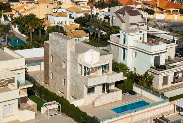 Segunda mano - Villa -
La Zenia - Costa Blanca