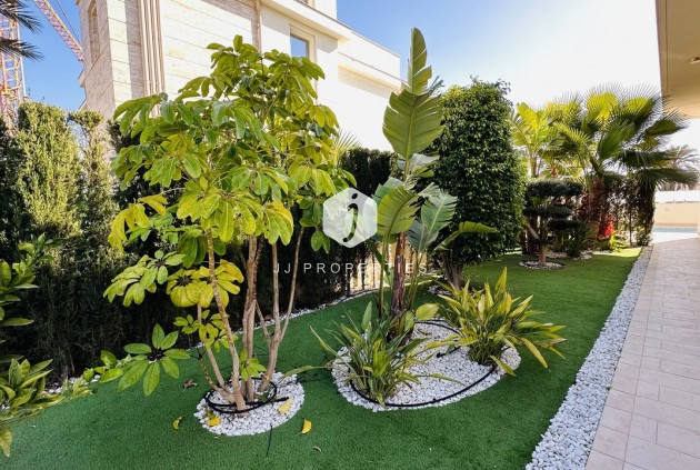 Segunda mano - Villa -
La Zenia - Costa Blanca