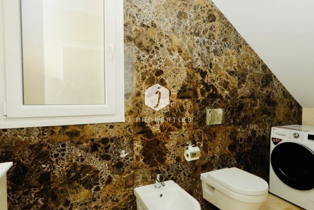 Segunda mano - Villa -
La Zenia - Costa Blanca