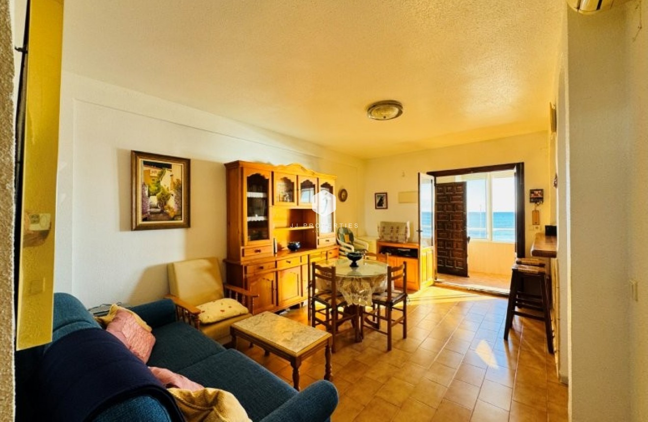 Segunda mano - Apartamento / piso -
La Mata - Costa Blanca