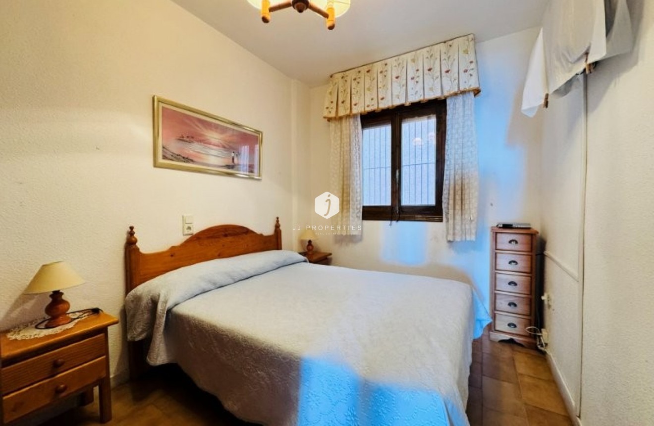 Segunda mano - Apartamento / piso -
La Mata - Costa Blanca