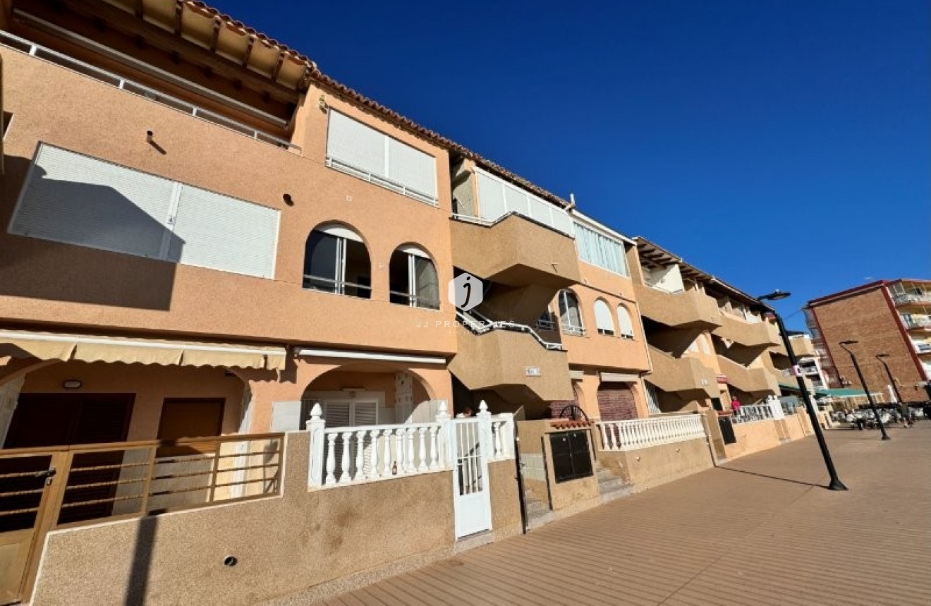 Segunda mano - Apartamento / piso -
La Mata - Costa Blanca