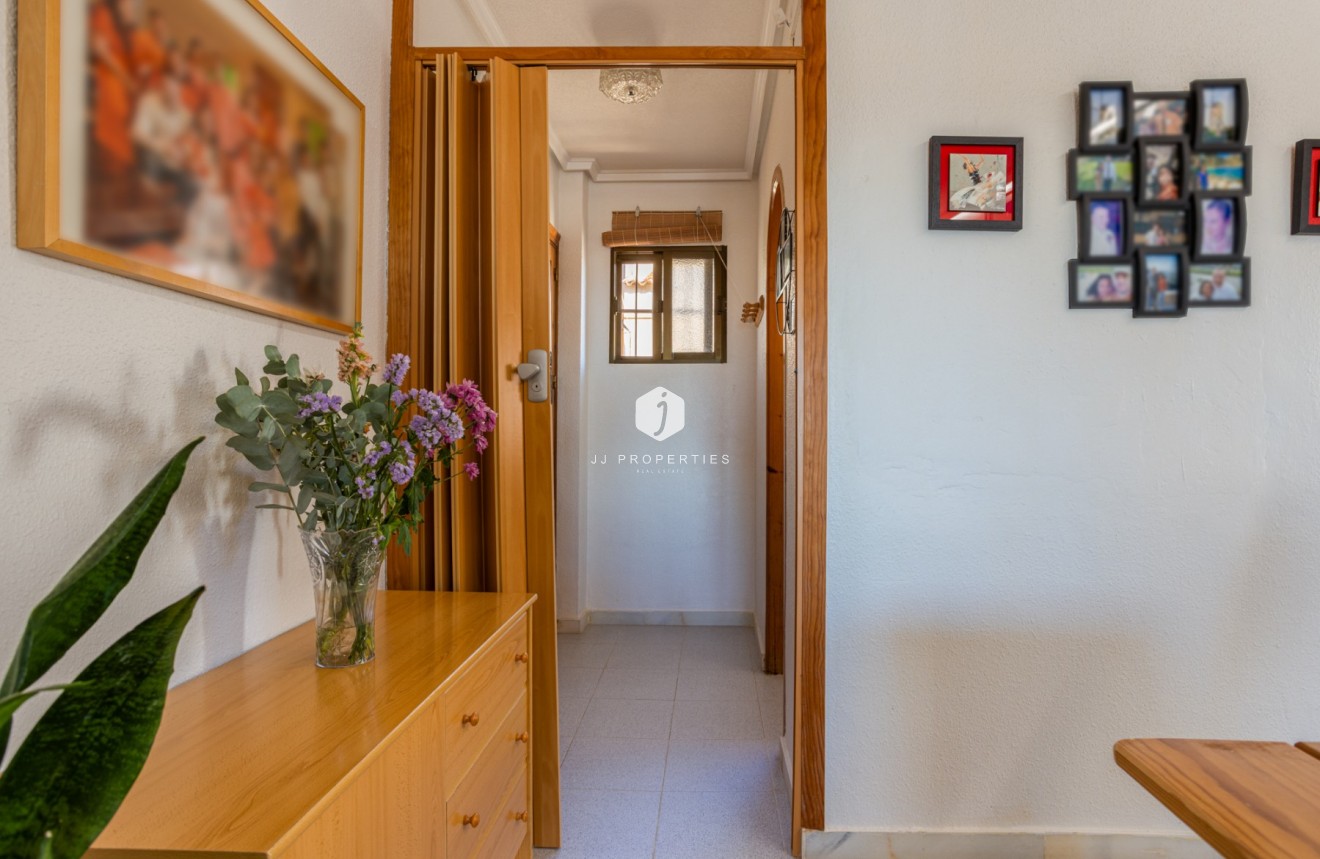 Tweedehands - Appartement / flat -
Torrevieja - Costa Blanca