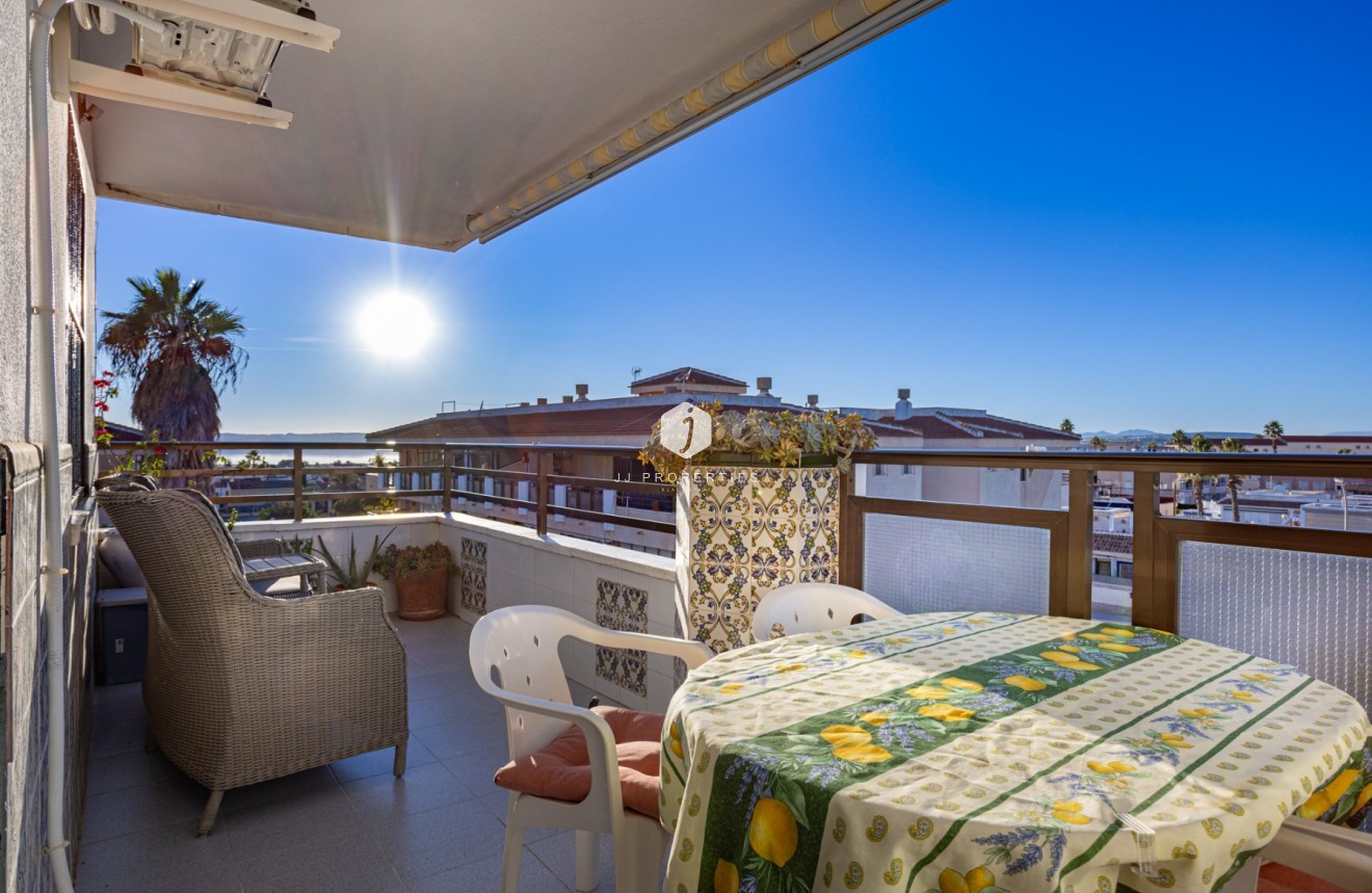 Tweedehands - Appartement / flat -
Torrevieja - Costa Blanca