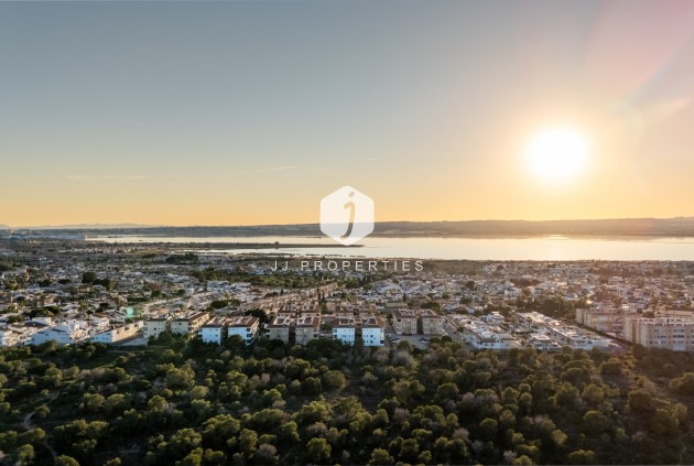 Tweedehands - Appartement / flat -
Torrevieja - Costa Blanca