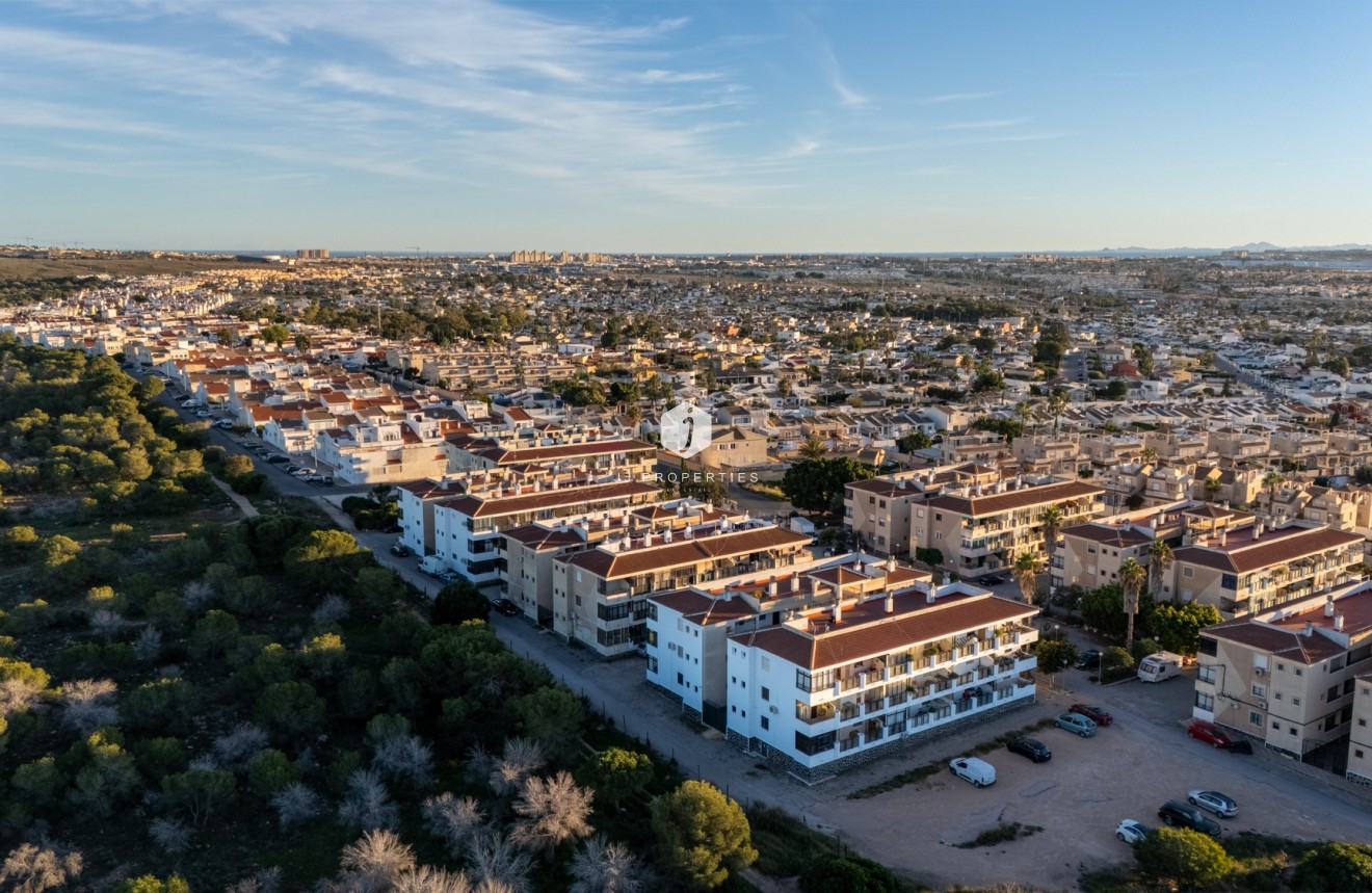 Tweedehands - Appartement / flat -
Torrevieja - Costa Blanca