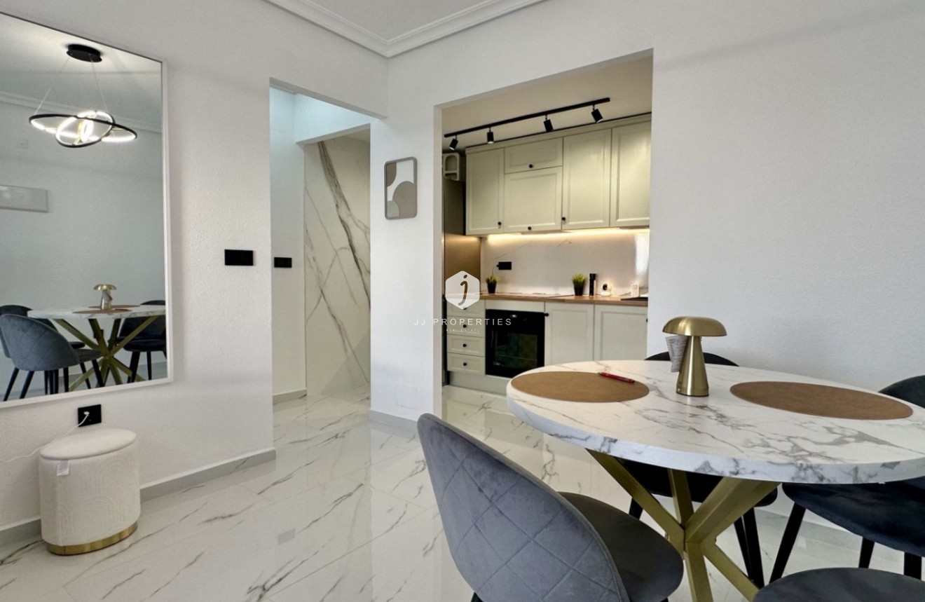 Segunda mano - Apartamento / piso -
Orihuela Costa - Costa Blanca