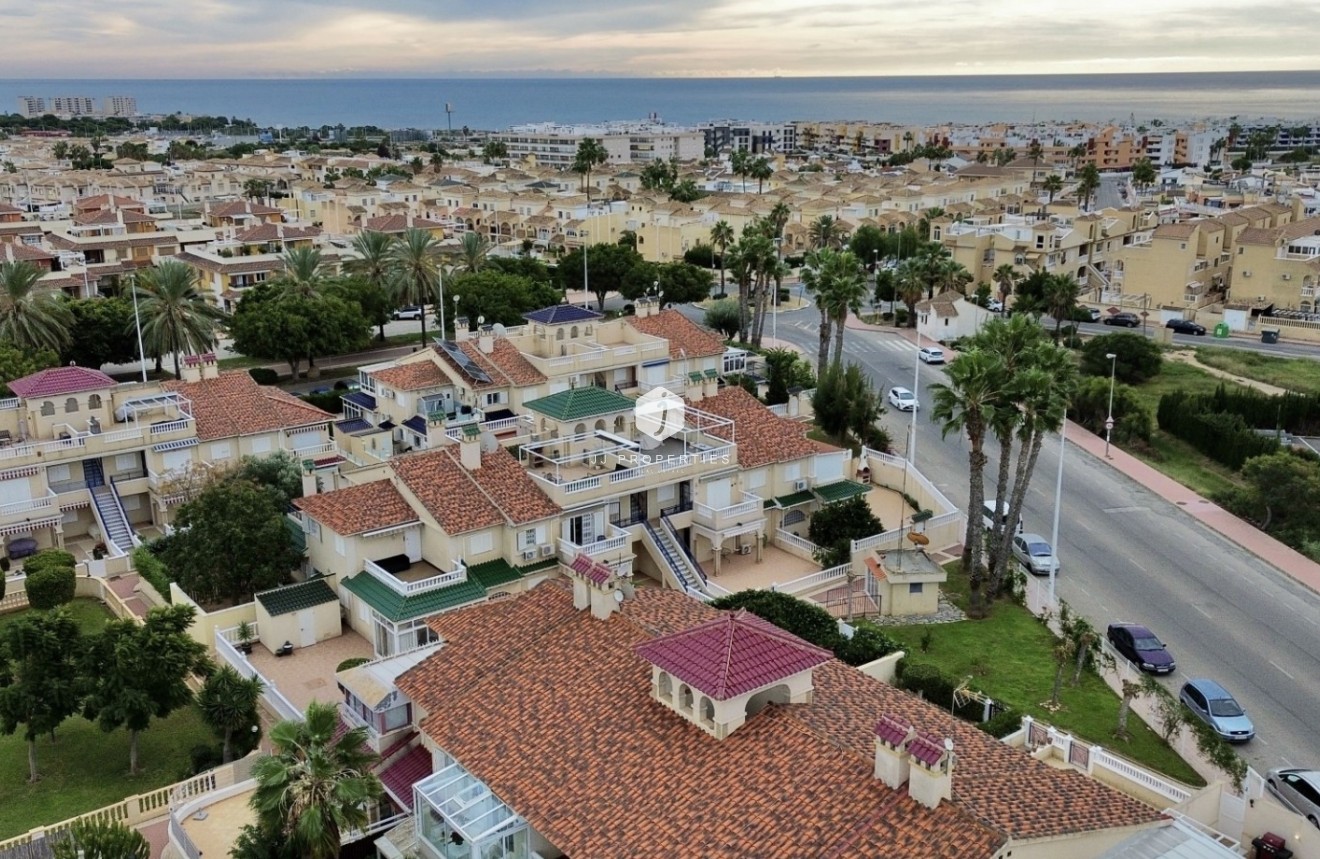 Segunda mano - Apartamento / piso -
Orihuela Costa - Costa Blanca